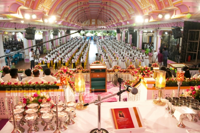 पहिला परिशुद्ध ख्रिस्तशरीर संस्कार - मे, २०२५