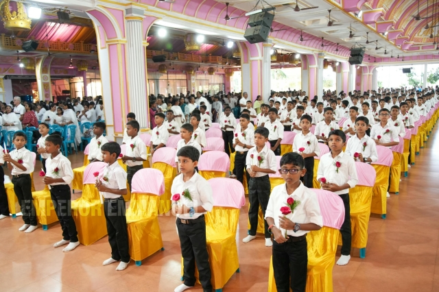 पहिला परिशुद्ध ख्रिस्तशरीर संस्कार - मे, २०२५